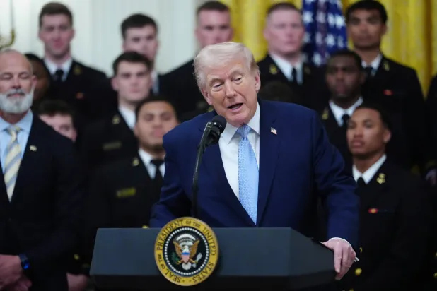 ترمب يستبعد وقف النار… ويقول: لم يتبقَّ في إيران قادة نتحدث إليهم