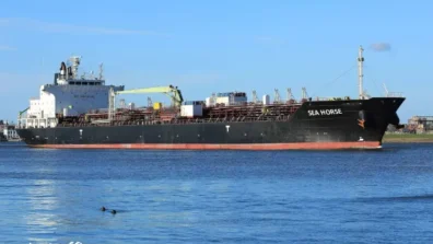 ترمب يشدد الخناق على كوبا ويمنع وصول ناقلتين روسيتين