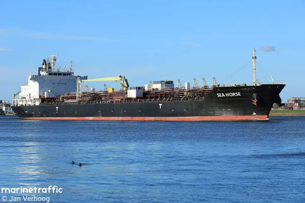 ترمب يشدد الخناق على كوبا ويمنع وصول ناقلتين روسيتين