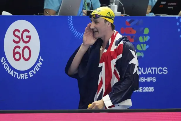 الأسترالي ماكيفوي يحطّم الرقم القياسي العالمي لسباق 50 م حرة الصامد منذ 2009