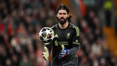 الإصابة تحرم ليفربول ومنتخب البرازيل من الحارس أليسون