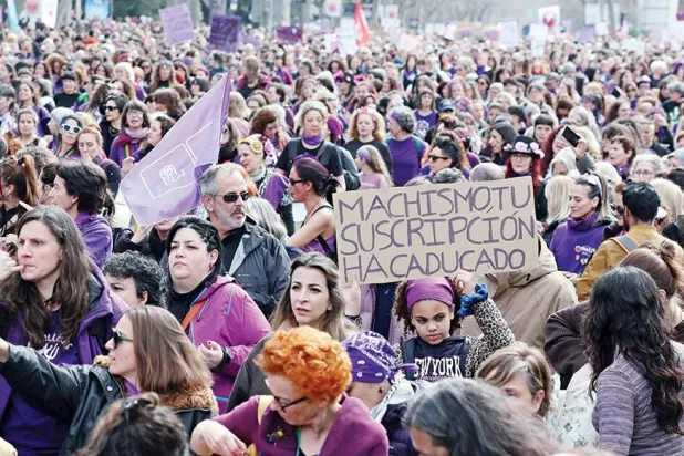 سانشيز يضع مدريد في مواجهة مباشرة مع واشنطن