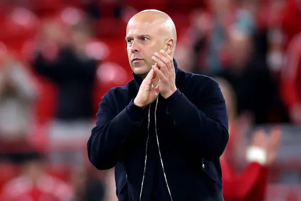 «البريميرليغ»: سلوت يأسف لخسارة ليفربول أمام برايتون