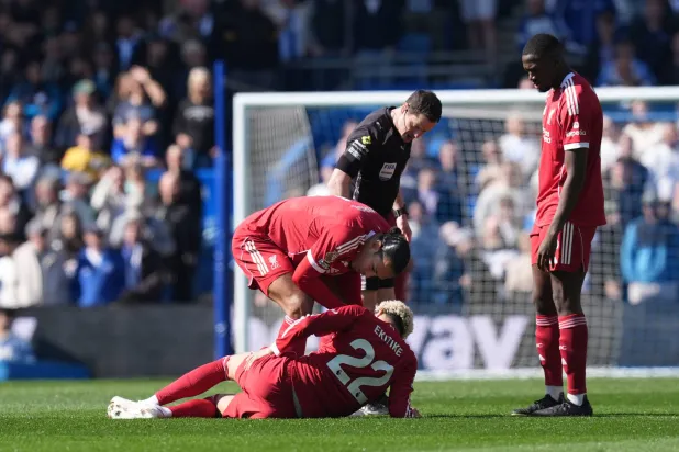 سلوت يقلل من خطورة إصابة إيكتيكي