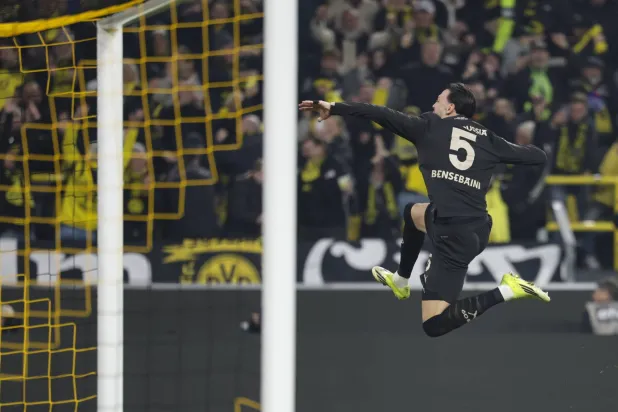 الدوري الألماني: بن سبعيني يقود دورتموند لفوز مثير على هامبورغ