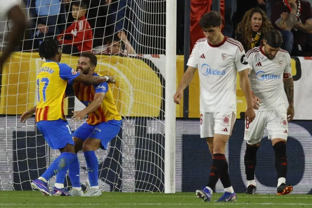 الدوري الإسباني: فالنسيا يقهر إشبيلية بثنائية