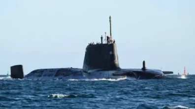 تقرير: غواصة بريطانية تعمل بالطاقة النووية تتمركز في بحر العرب