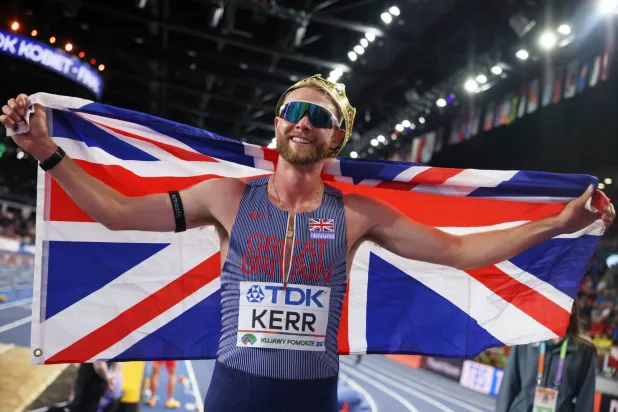 «مونديال القوى»: كير يستعيد ذهبية 3000 متر داخل القاعات