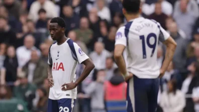 «البريميرليغ»: فورست يكسب توتنهام بثلاثية… ويتخطاه في صراع البقاء