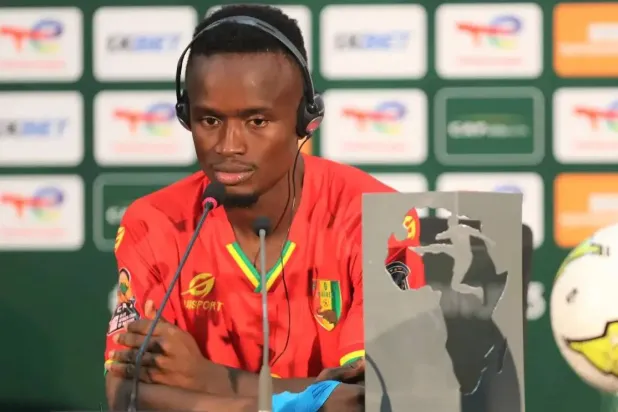 الخلود يقترب من حسم صفقة الغيني سيدوبا سيسيه