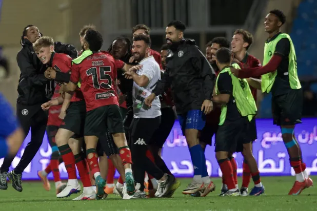 هل يلحق الخلود بالقائمة الذهبية لأبطال كأس الملك؟