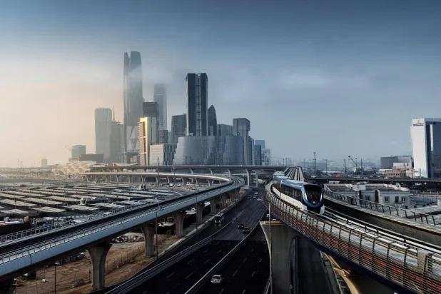 مرونة السياسات وشرايين النقل… «درع» الاقتصاد السعودي في وجه أزمة «هرمز»