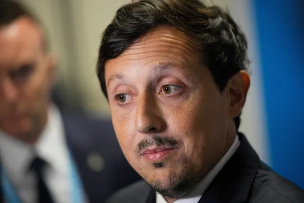 مرسيليا ينهي التعاقد مع رئيسه السابق لونغوريا بعد غياب عن منصات التتويج