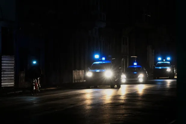 سطوة آل كاسترو طاغية على احتمالات التغيير في كوبا