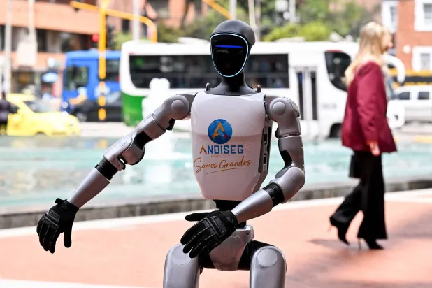 دمى الذكاء الاصطناعي… رفاق لطفاء أم تهديد خفي للأطفال؟