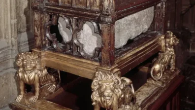 تحويل شظايا «حجر سكون» إلى خاتم