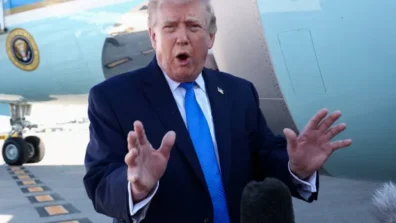 ترمب يفاجئ العالم بـ«اتصالات» مع إيران