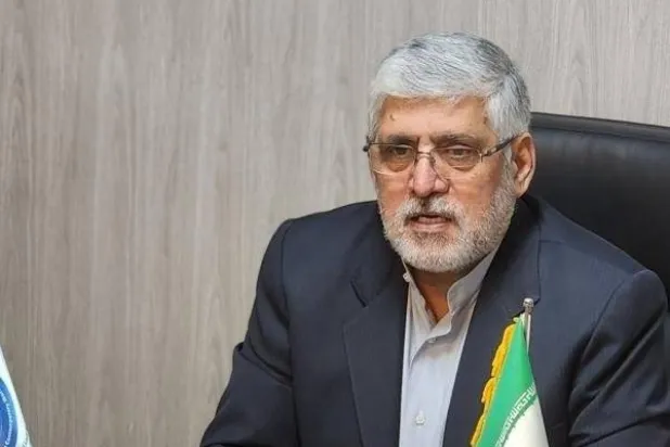 لبنان يطرد السفير الإيراني ولا يقطع العلاقات مع طهران