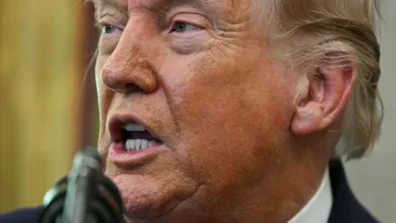 ترمب: إيران وافقت على أنها لن تملك سلاحاً نووياً أبداً