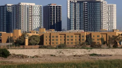 العراق يعتزم استدعاء القائم بالأعمال الأميركي والسفير الإيراني