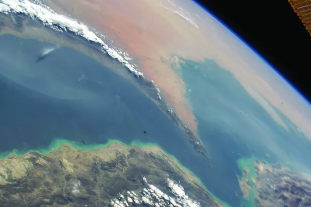 إيران للأمم المتحدة: السماح للسفن «غير المعادية» بعبور مضيق هرمز