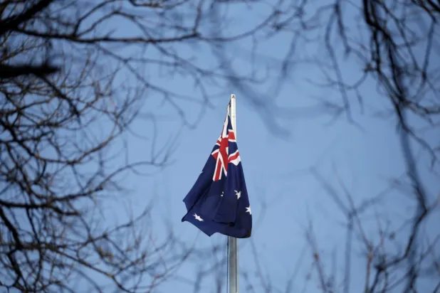 أستراليا تقيّد مؤقتاً سفر حاملي تأشيرات الزيارة الإيرانيين