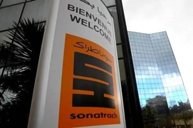 إيطاليا تبحث مع الجزائر زيادة إمدادات الغاز وسط اضطراب أسواق الطاقة