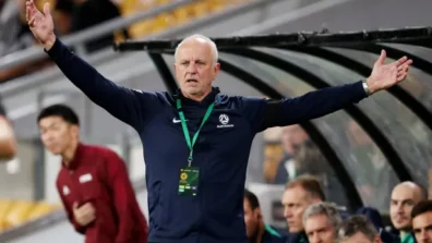 العراق يواصل تحضيراته وأرنولد يطالب اللاعبين بإسعاد 46 مليوناً