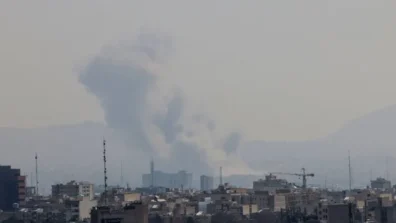 هجمات جديدة مع استمرار حرب إيران… وحركة دبلوماسية بالكواليس