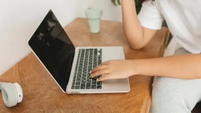 قاعدة الثواني الخمس: حيلة بسيطة وفعّالة للتغلب على التسويف