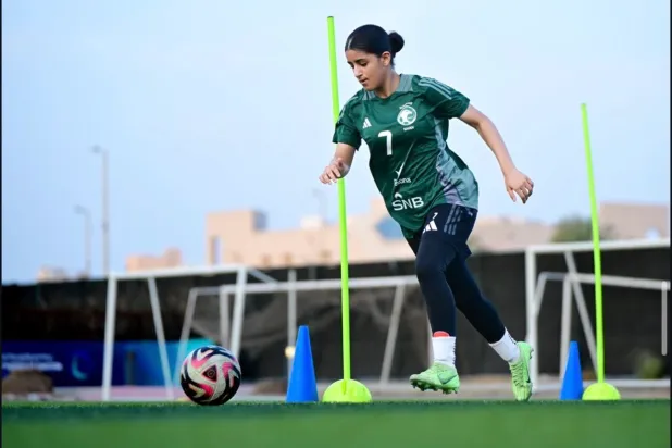 «أخضر» الفتيات يدشن معسكر الرياض… ويخوض وديتين