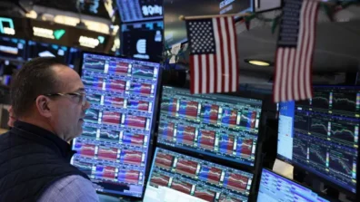 تراجع العقود الآجلة للأسهم الأميركية مع سيطرة الحذر الجيوسياسي
