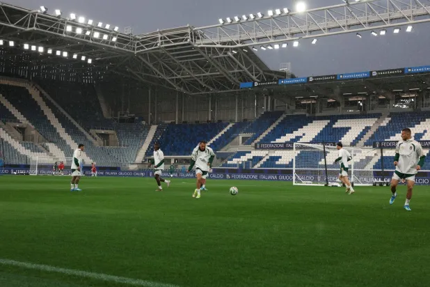 شعار الصحافة الإيطالية لـ«الآزوري»: يجب أن يفوز… يجب أن يتأهل!