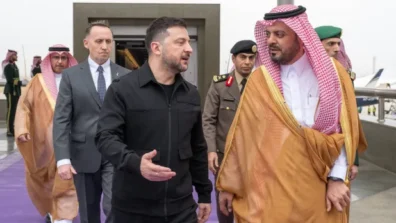 الرئيس الأوكراني في جدة لحضور «اجتماعات مهمة»