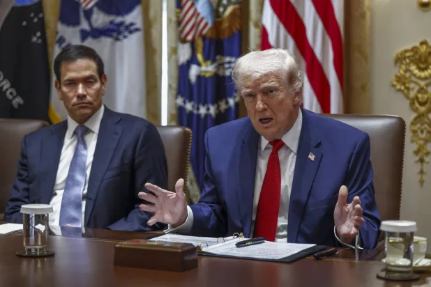 ترمب يمدد مهلة استهداف محطات الطاقة الإيرانية حتى 6 أبريل