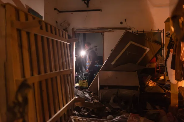 قتيل وجريحان في إسرائيل بعد إطلاق صواريخ من إيران