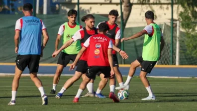 صفوف العراق «تكتمل»… وبيع 40 ألف تذكرة للموقعة «المونديالية»