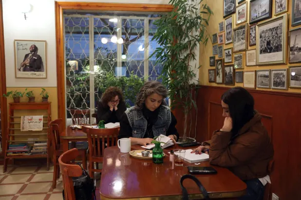 انقطاع الإنترنت في إيران يدخل يومه الـ30 ويعزل ملايين المواطنين