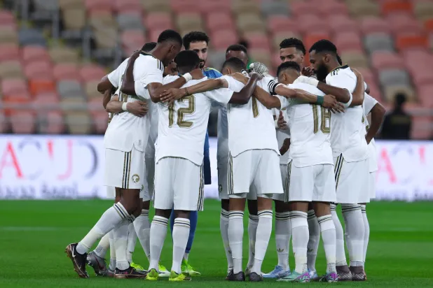 هل أخطأ رينارد في قرار «معسكر الـ50 لاعباً»؟