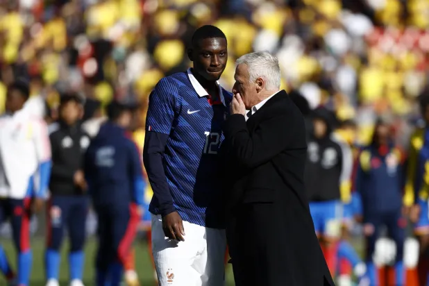 ديشان: ساق أوليسي كادت أن تكسر أمام كولومبيا بسبب غياب «الفار»