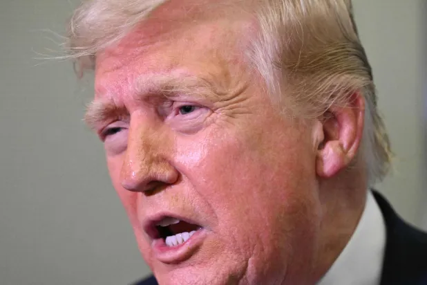 ترمب: إيران ستسمح بمرور 20 ناقلة نفط عبر مضيق هرمز في الأيام المقبلة