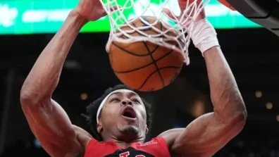 «رابتورز» يسجل 31 نقطة متتالية ويُلحق بـ«ماجيك» أسوأ هزيمة في تاريخه