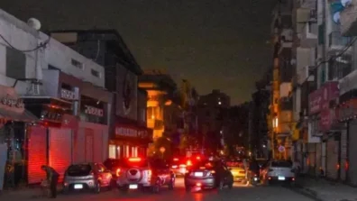 مصريون يواجهون «الإغلاق المبكر» بـ«تدوينات ساخرة»