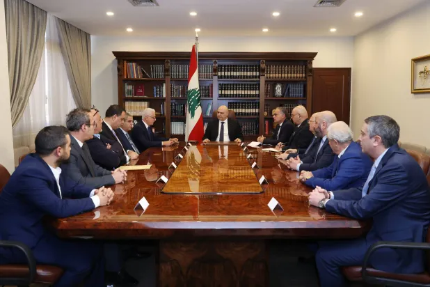 عون: اليد التي ستمتد إلى السلم الأهلي في لبنان ستُقطع