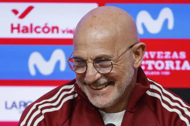 «مونديال 2026»: دي لا فوينتي سعيد بترشيح إسبانيا للتتويج باللقب