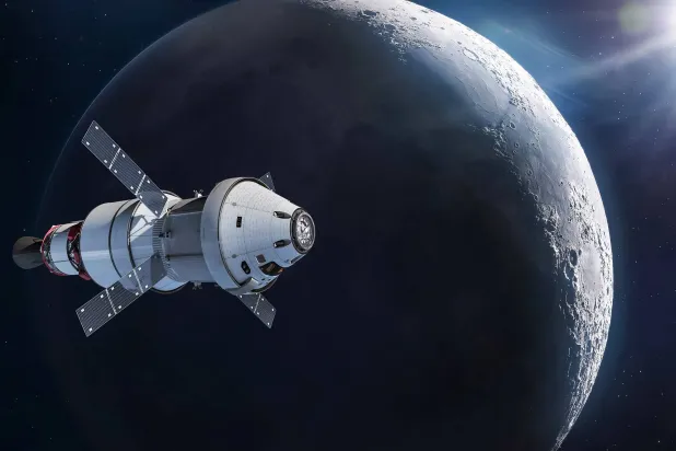 رحلة حول القمر والعودة في 10 أيام