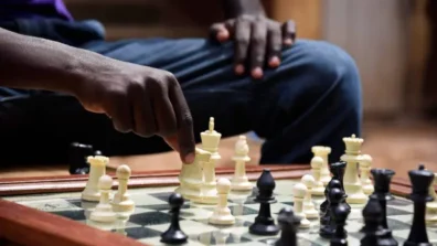 هالاند وصلاح يسهمان في ازدهار الشطرنج