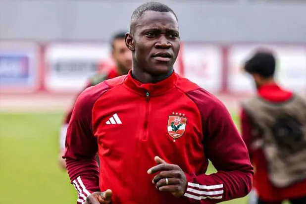 أليو ديانغ يترك «الأهلي» المصري إلى «فالنسيا»