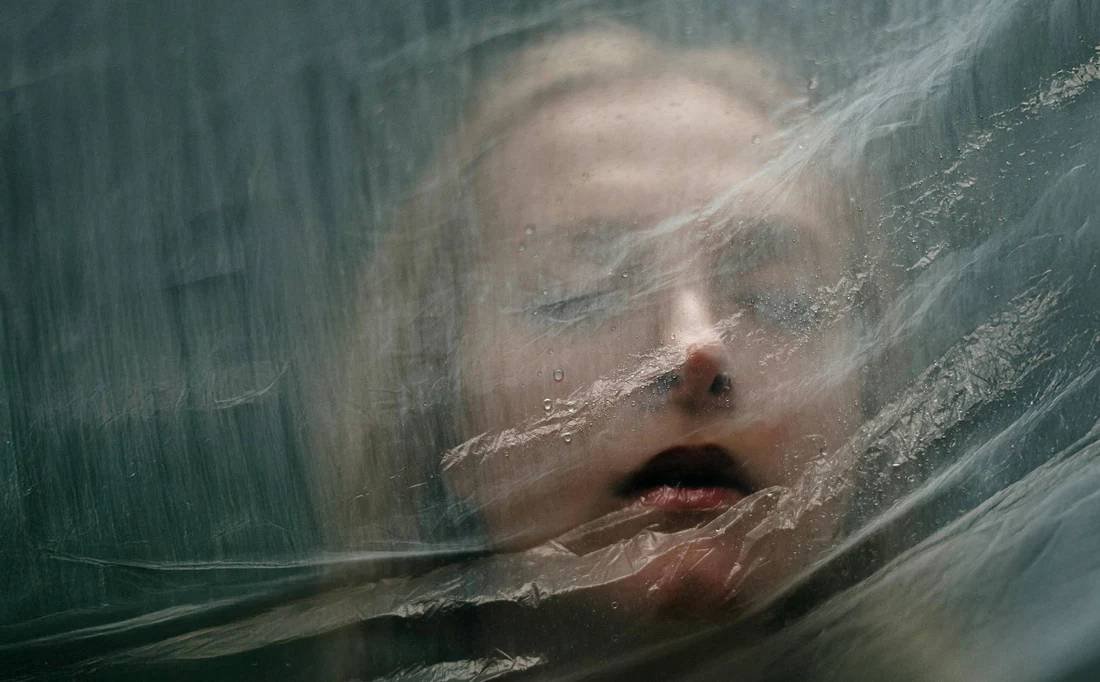 حين يبدأ الخوف بالتراجع… هل يكسر الوعي دائرة الصمت؟