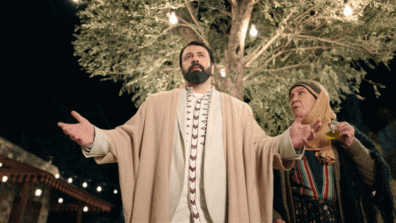 منسقة الأزياء السورية رجاء مخلوف تكشف سر عباءات تيم حسن في "مولانا"